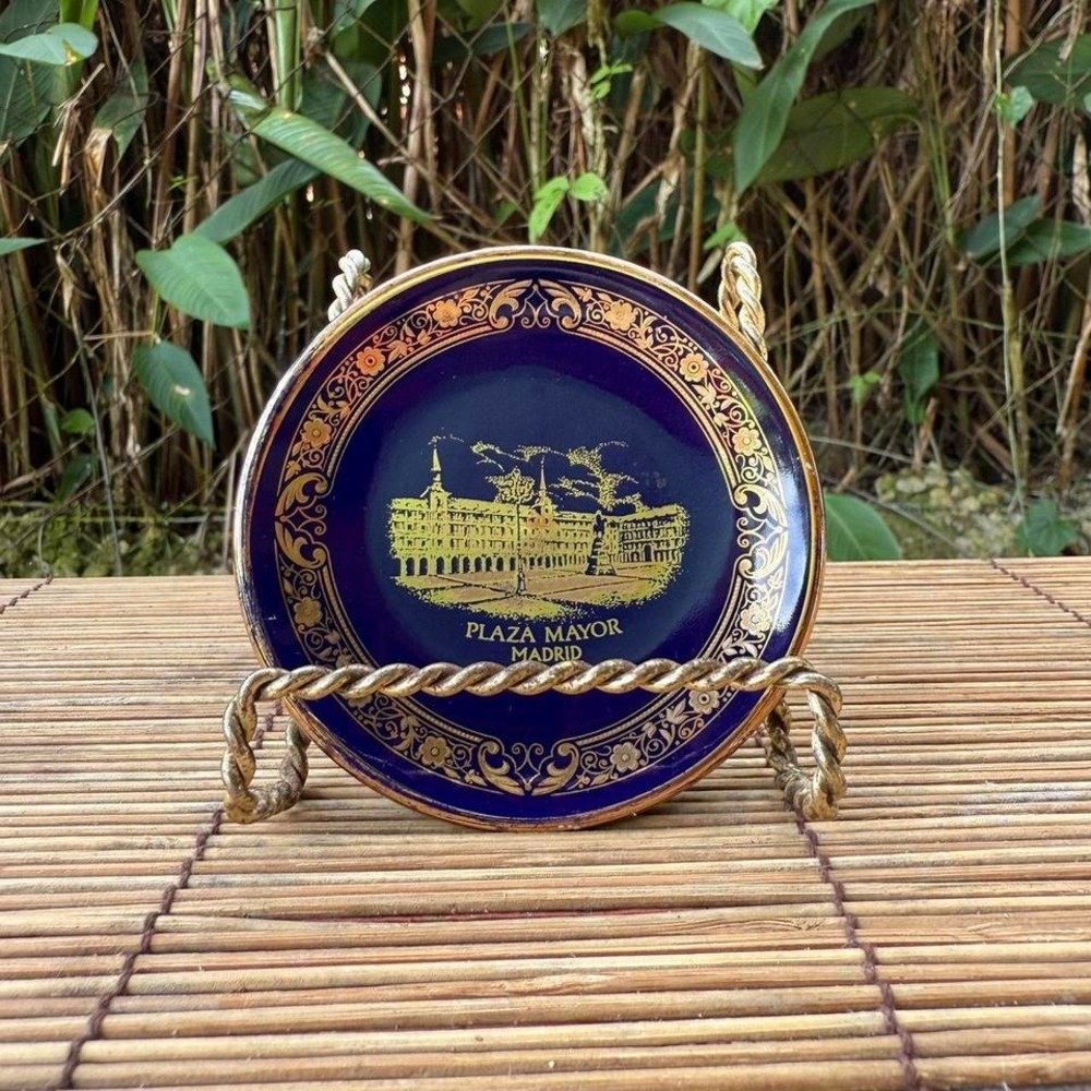 Vintage Plaza Mayor Madrid Decorative Plate Gold On‎ Cobalt Blue 3"